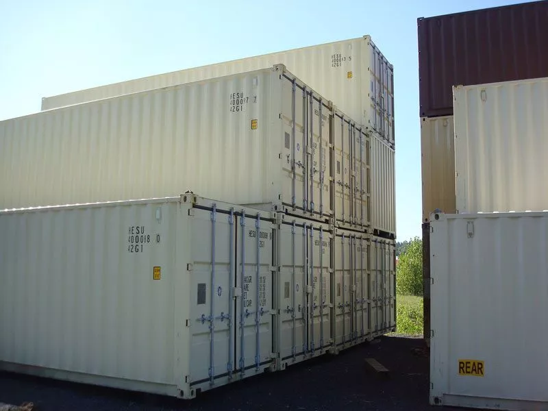 40ft New High Cube Container 1 drybox stacked beige shipping containers