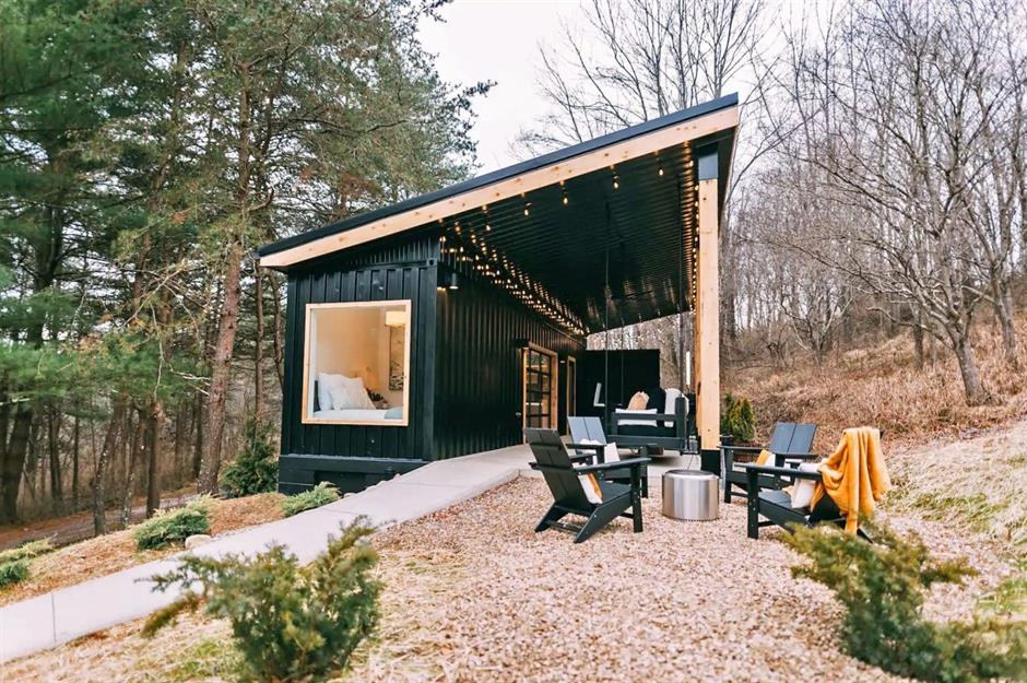shipping-container-hotel