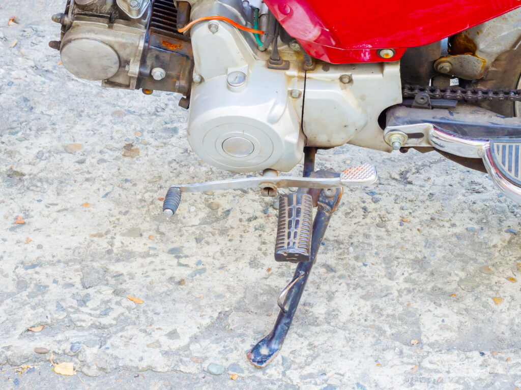 motorcycle stand up close